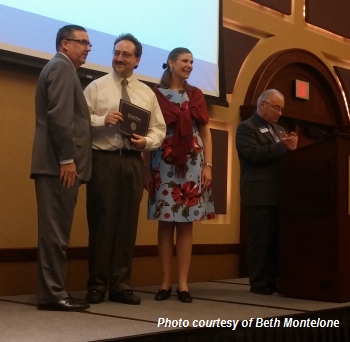 Brian Washburn receives presidential teaching award from President Kirk Schultz